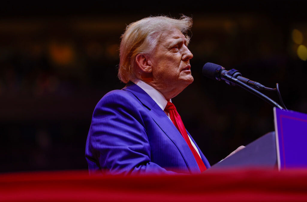 Op-Ed: Donald Trump is betting his anti-trans culture war wins on Election Day