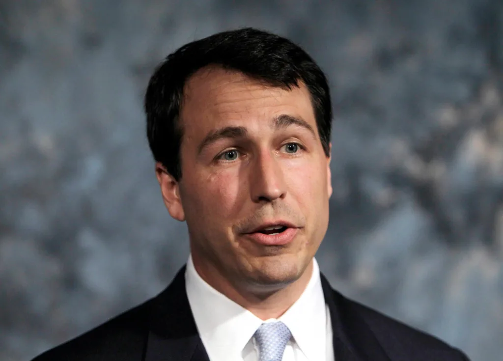 Jesse James DeConto - Cardinal & Pine