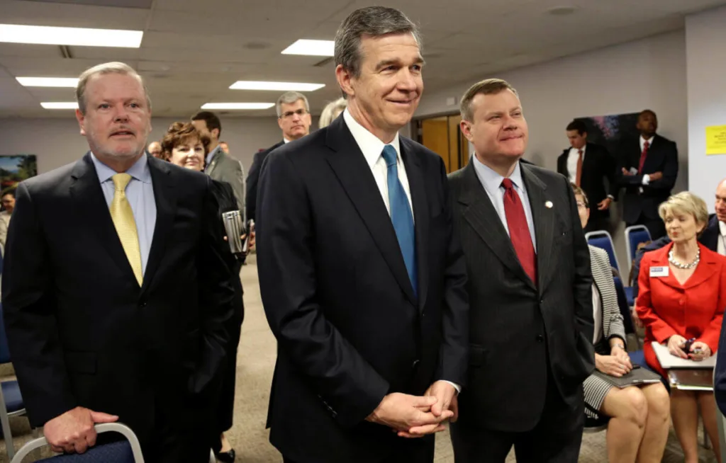 Billy Ball - Cardinal & Pine