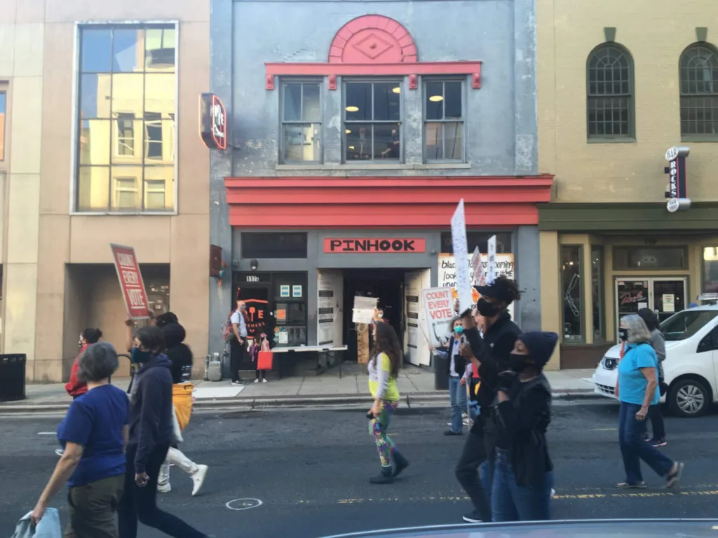 Billy Ball - Cardinal & Pine