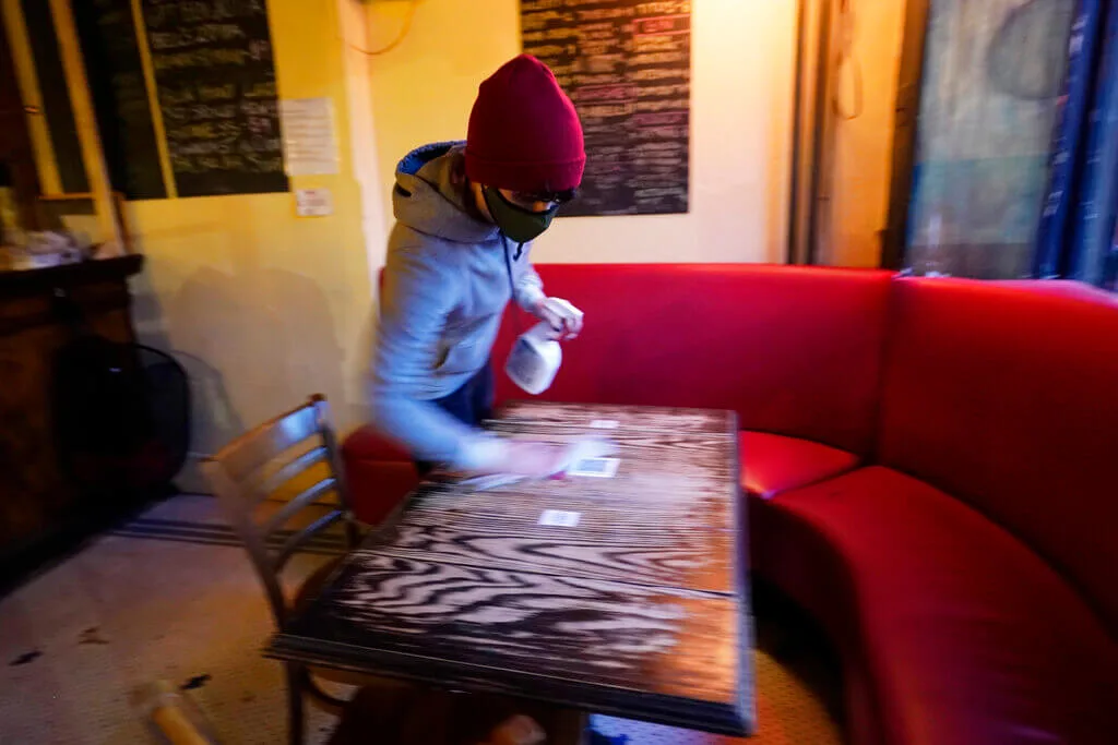 Sarah Ovaska - Cardinal & Pine