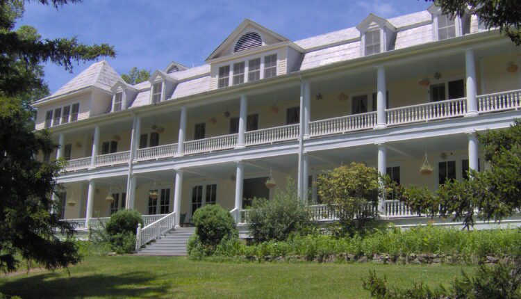 Ghostly Getaways: Explore North Carolina’s 9 most haunted hotels