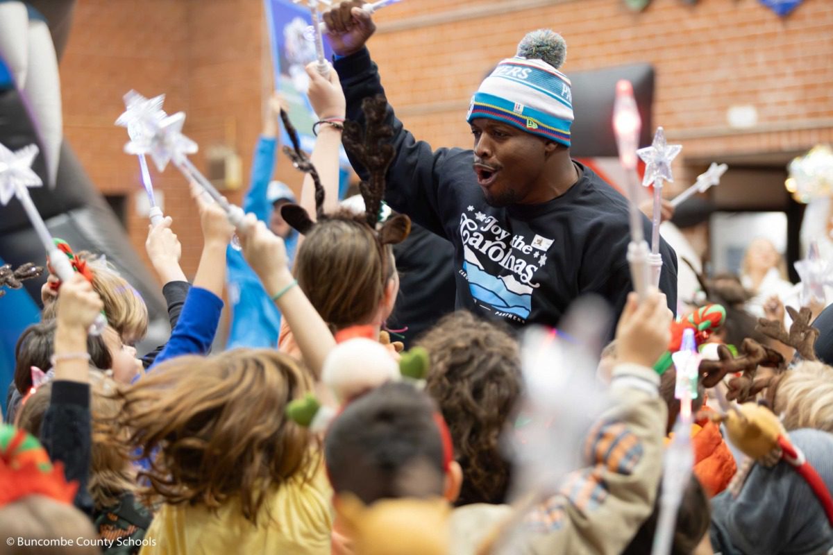 Good News Friday: These pictures of Carolina Panthers players partying with North Carolina schoolchildren will make your day Good News Friday: These pictures of Carolina Panthers players partying with North Carolina schoolchildren will make your day